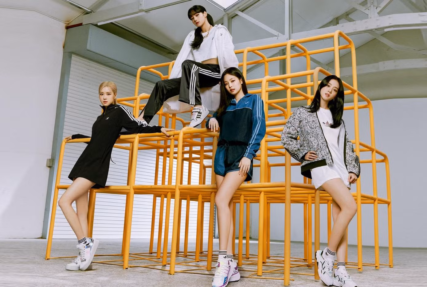Thậm chí BLACKPINK cũng bị vạ lây Thậm chí BLACKPINK cũng bị vạ lây