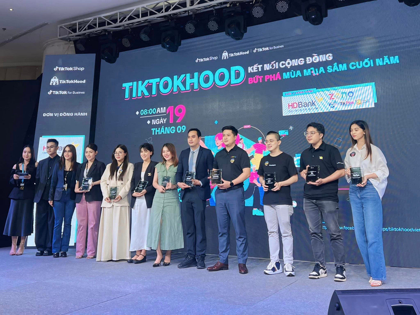 HadaPlus đồng hành sự kiện Offline TikTokHood 19/9. HadaPlus đồng hành sự kiện Offline TikTokHood 19/9.