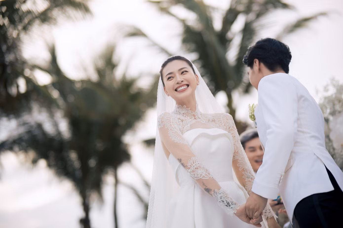 Lựa chọn của Minh Hằng làm nhiều người nhớ đến Ngô Thanh Vân