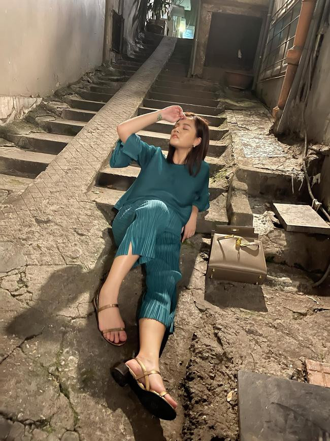 Bức hình hài hước mà Thu Quỳnh mới chia sẻ... Bức hình hài hước mà Thu Quỳnh mới chia sẻ...