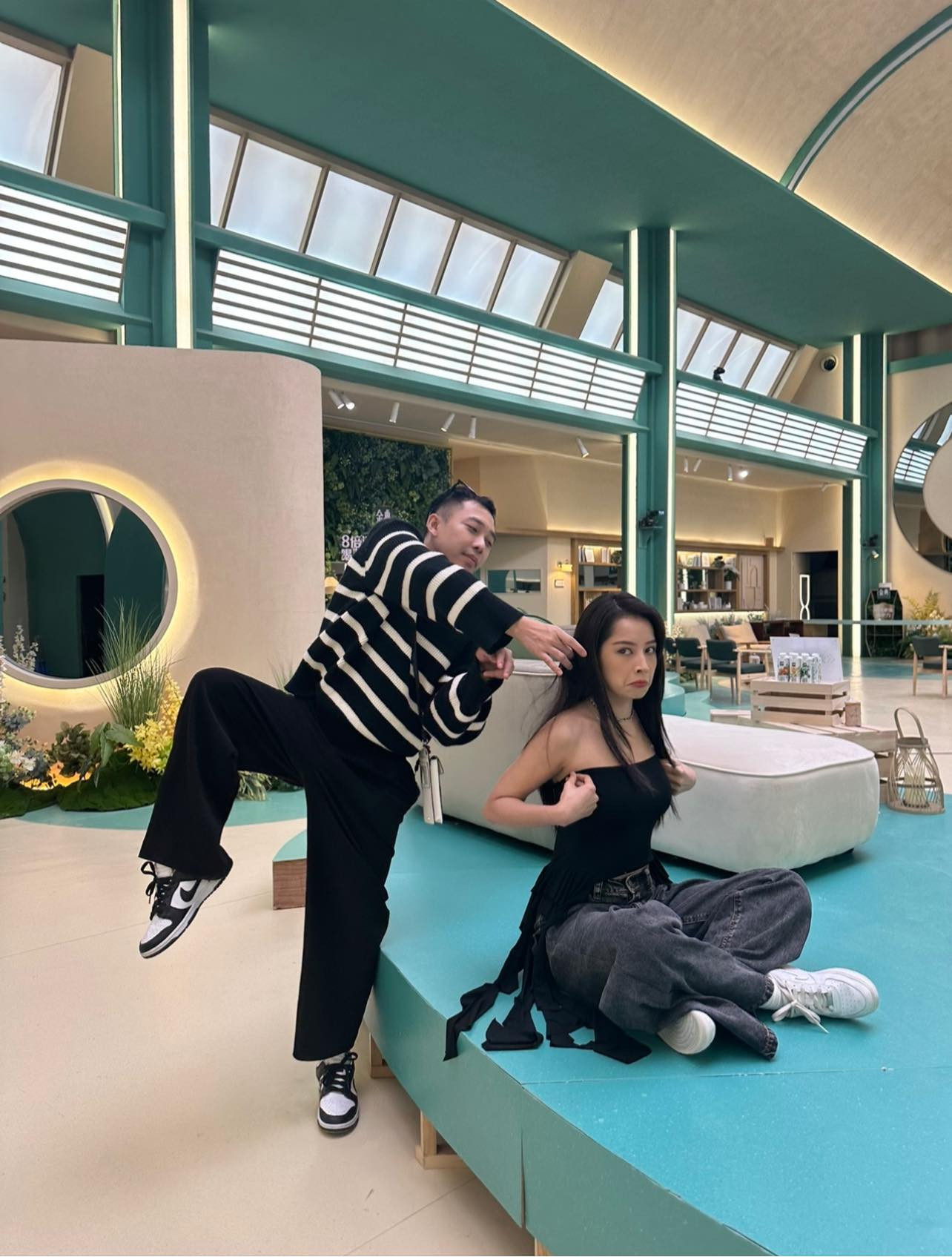 Chi Pu đã mang theo rất nhiều đồ nhưng vẫn luôn thấy thiếu. Chi Pu đã mang theo rất nhiều đồ nhưng vẫn luôn thấy thiếu.