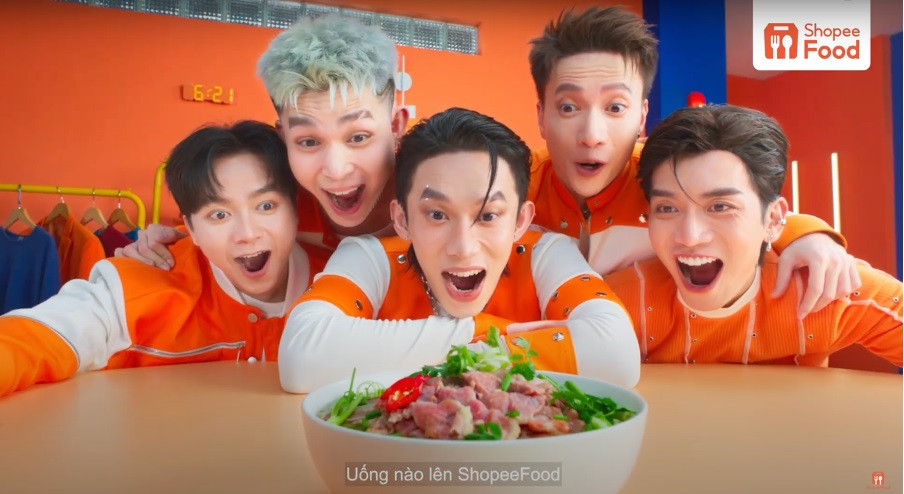 Gu ẩm thực của các chàng trai B.O.F cũng là điều “bí ẩn” khiến fan tò mò.