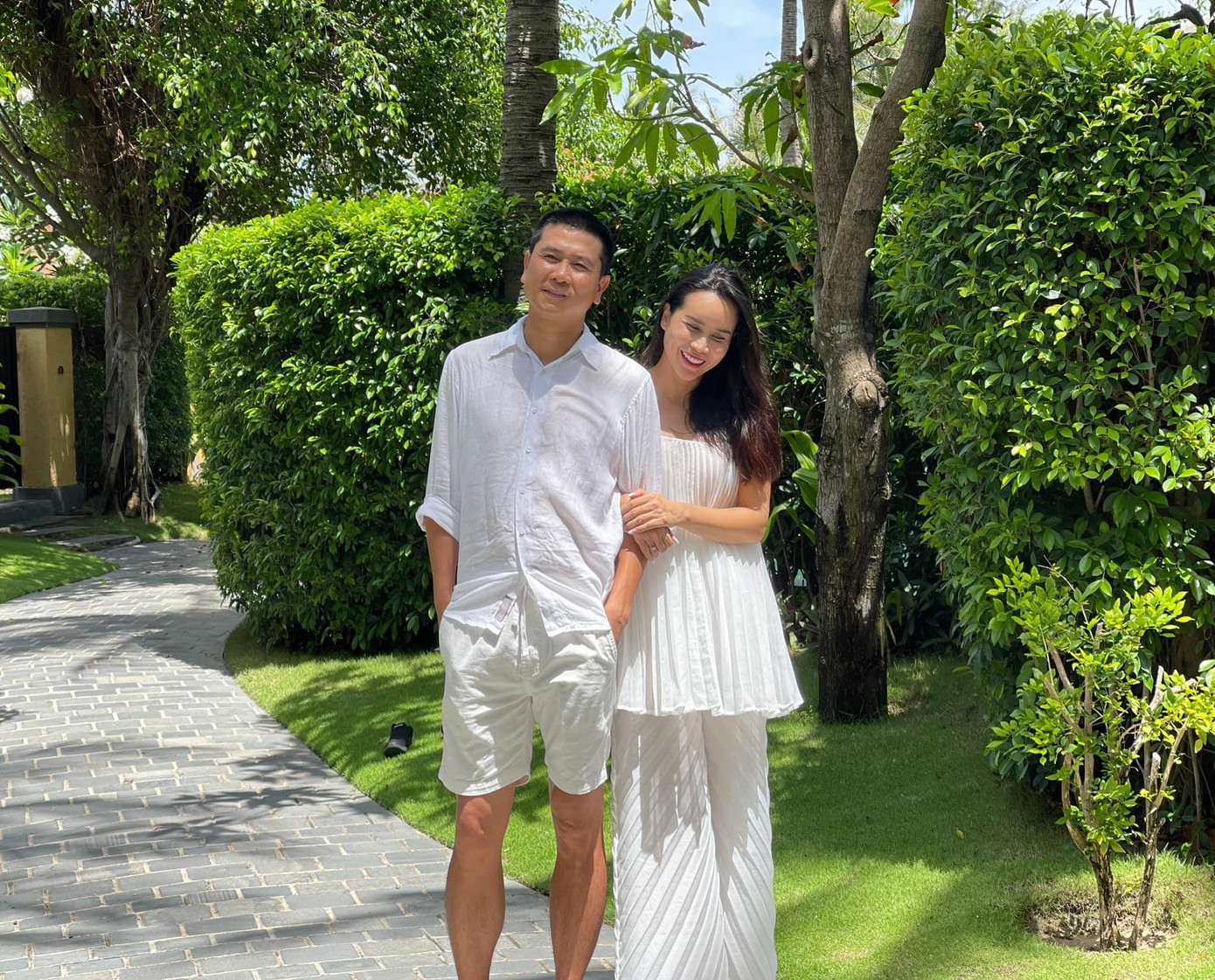 Hai người từng bí mật ly hôn rồi tái hợp Hai người từng bí mật ly hôn rồi tái hợp