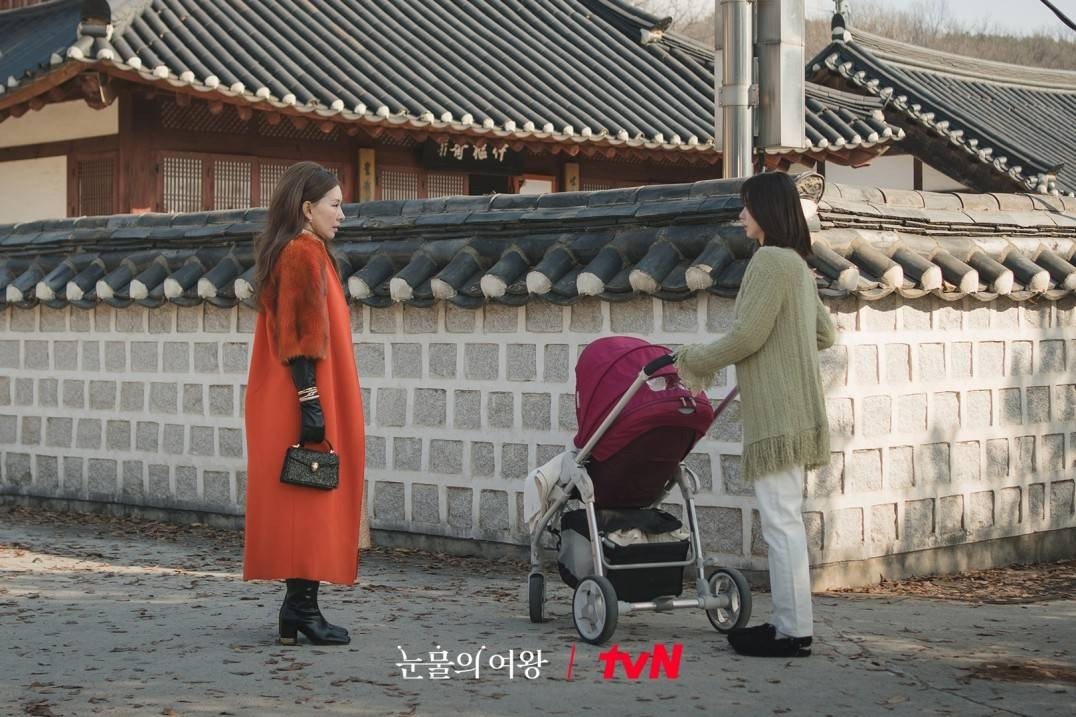 Phim đã sắp hết mà kẻ phản diện vẫn chưa gặp rắc rối.