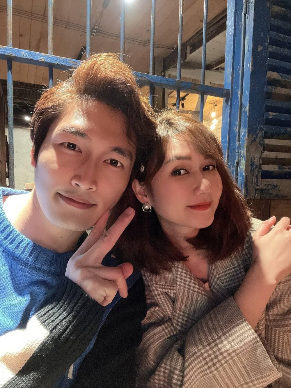 ... từ đó làm nảy sinh tin đồn họ giả vờ chia tay ... từ đó làm nảy sinh tin đồn họ giả vờ chia tay