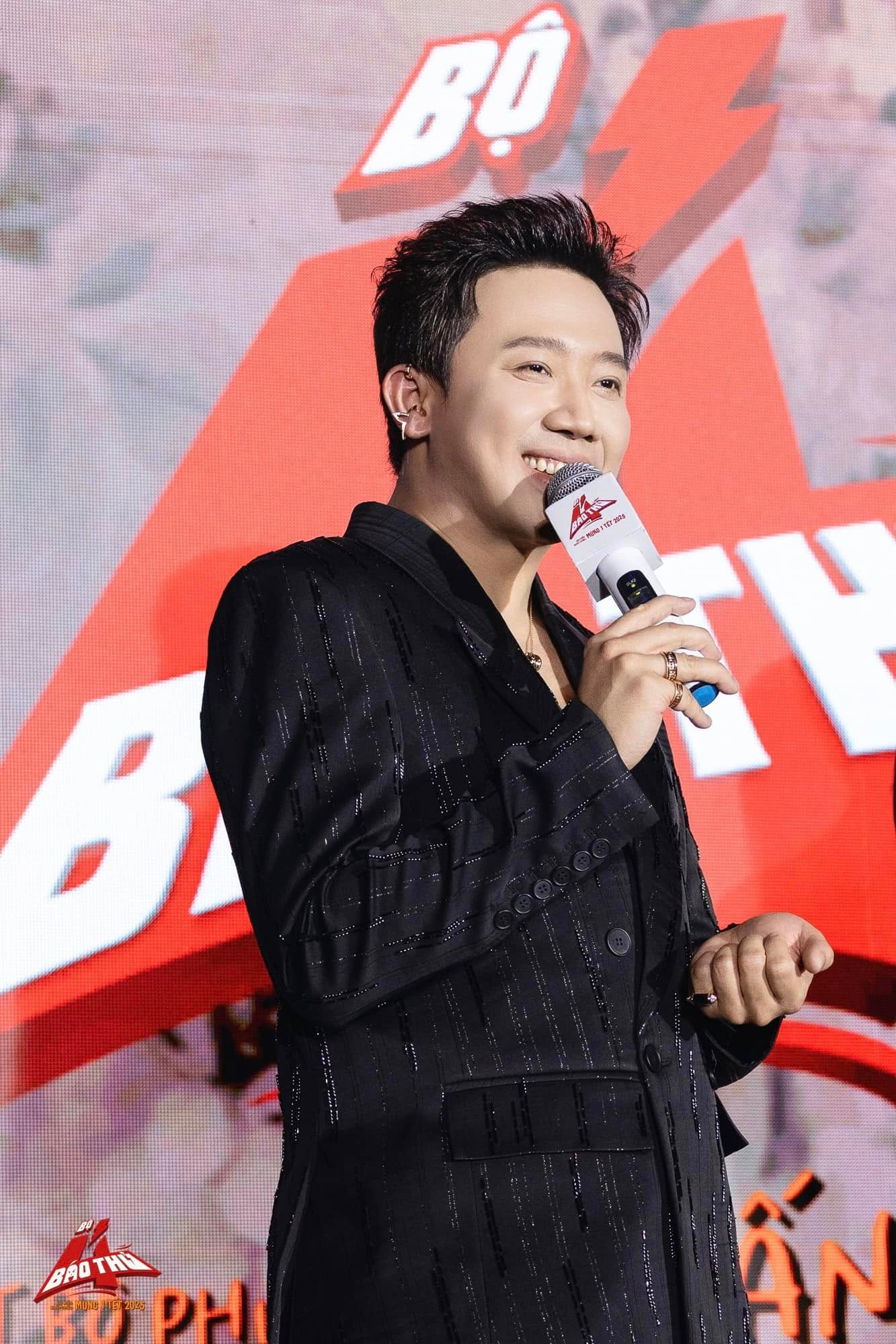 Trấn Thành đã gửi lời cám ơn khán giả yêu thương bộ phim. Trấn Thành đã gửi lời cám ơn khán giả yêu thương bộ phim.