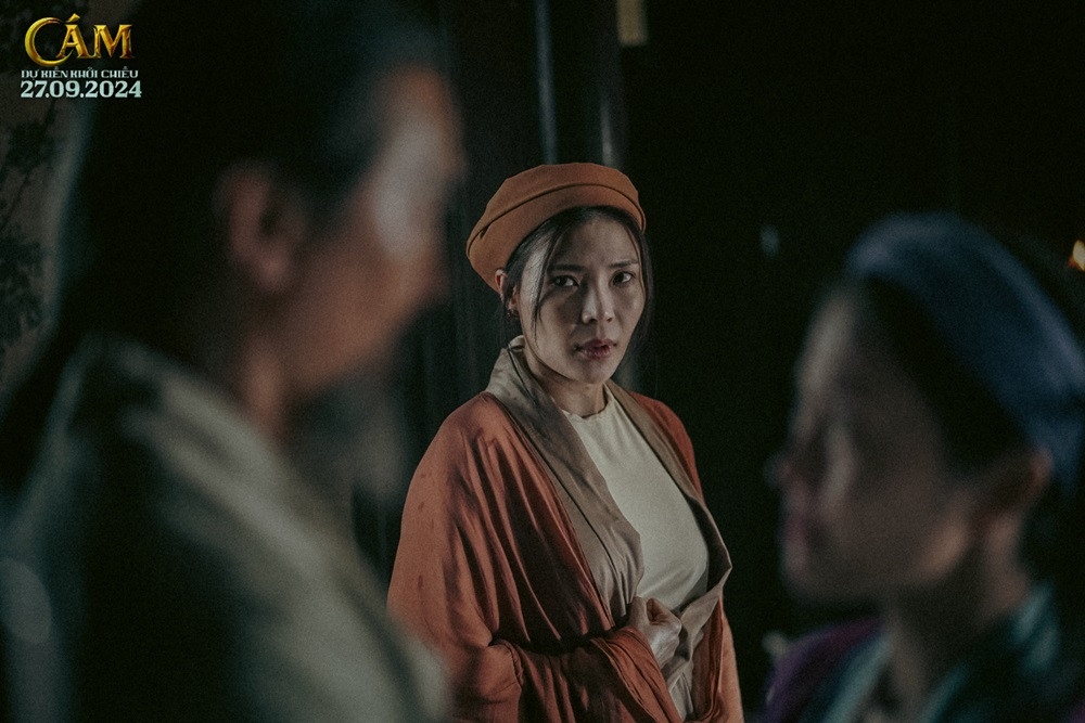 Mỗi thiết kế đều được dựa trên cổ phục của người Việt. Mỗi thiết kế đều được dựa trên cổ phục của người Việt.