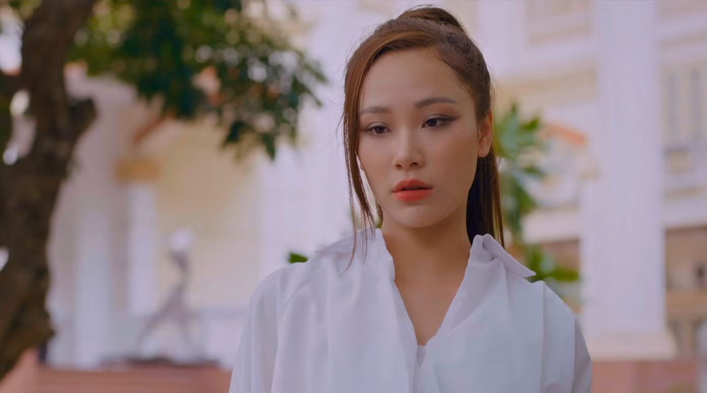 Yến là vai phản diện ở Món quà của cha.