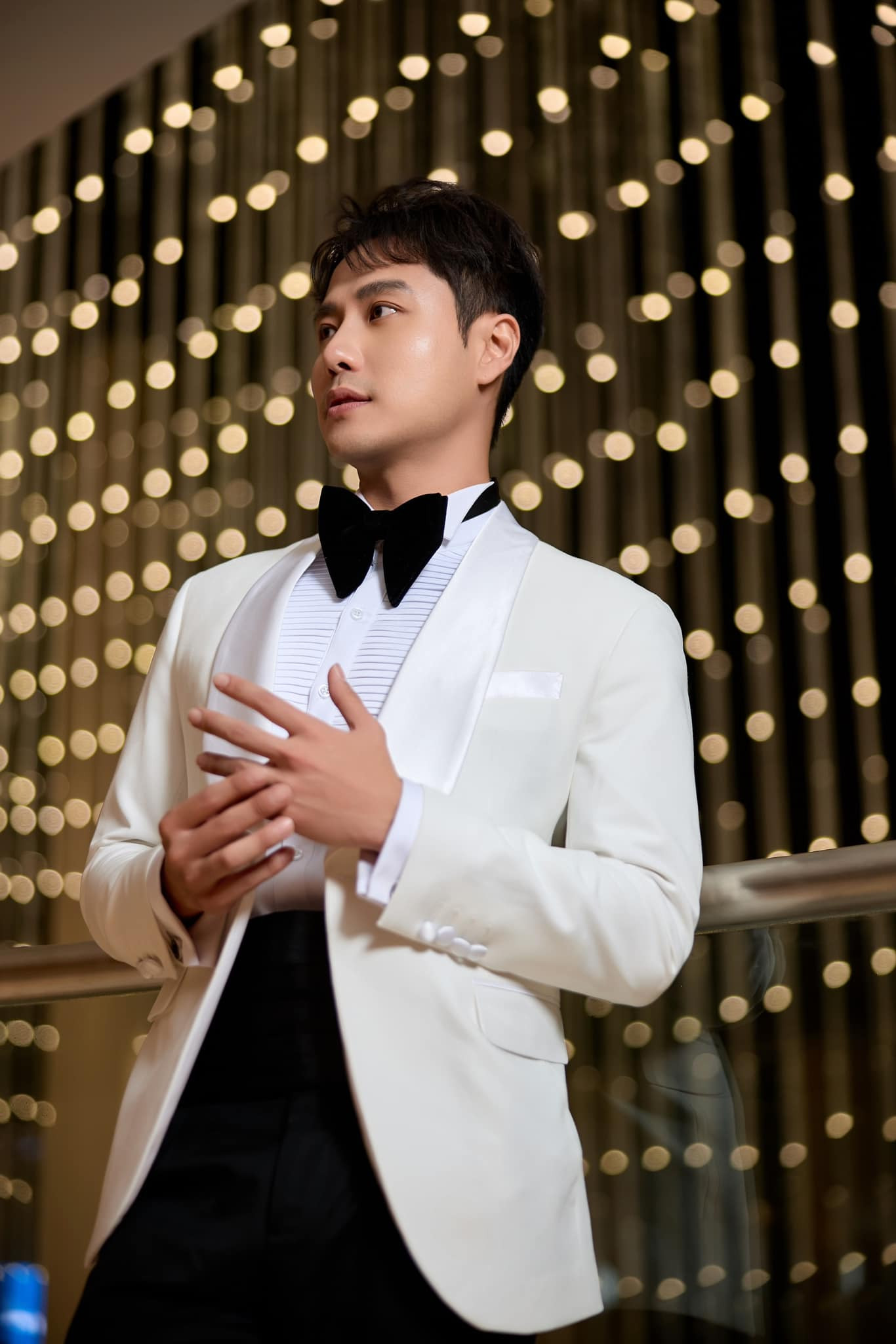 Thanh Sơn chuẩn bị đóng phim mới Những Ô Cửa Trong Thành Phố. Thanh Sơn chuẩn bị đóng phim mới Những Ô Cửa Trong Thành Phố.