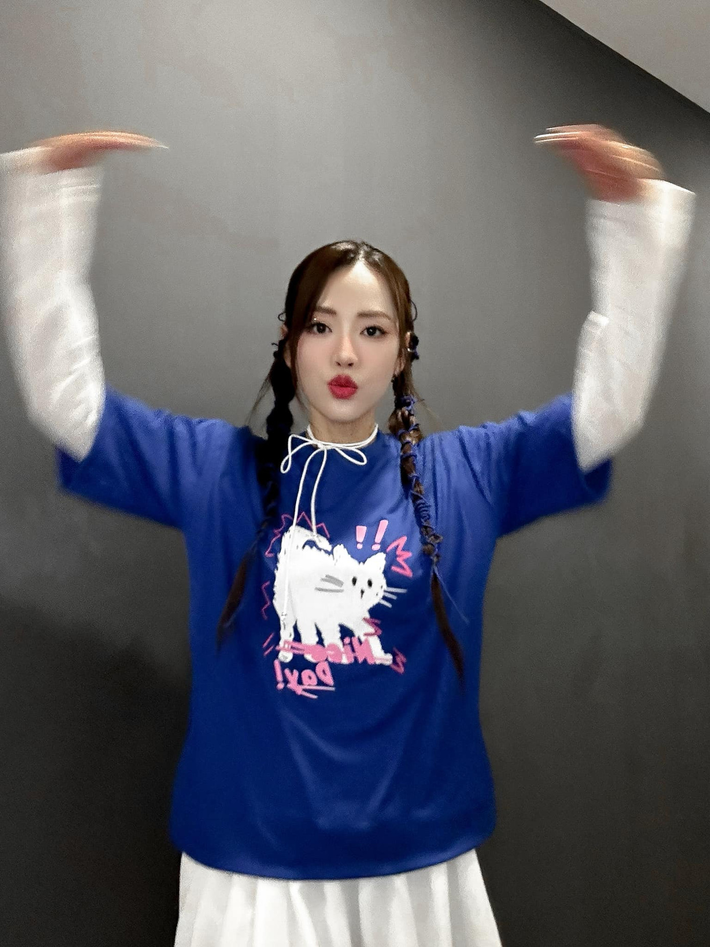 Thời gian gần đây Puka thường mặc đồ rộng hoặc chỉ đăng ảnh chân dung. Thời gian gần đây Puka thường mặc đồ rộng hoặc chỉ đăng ảnh chân dung.