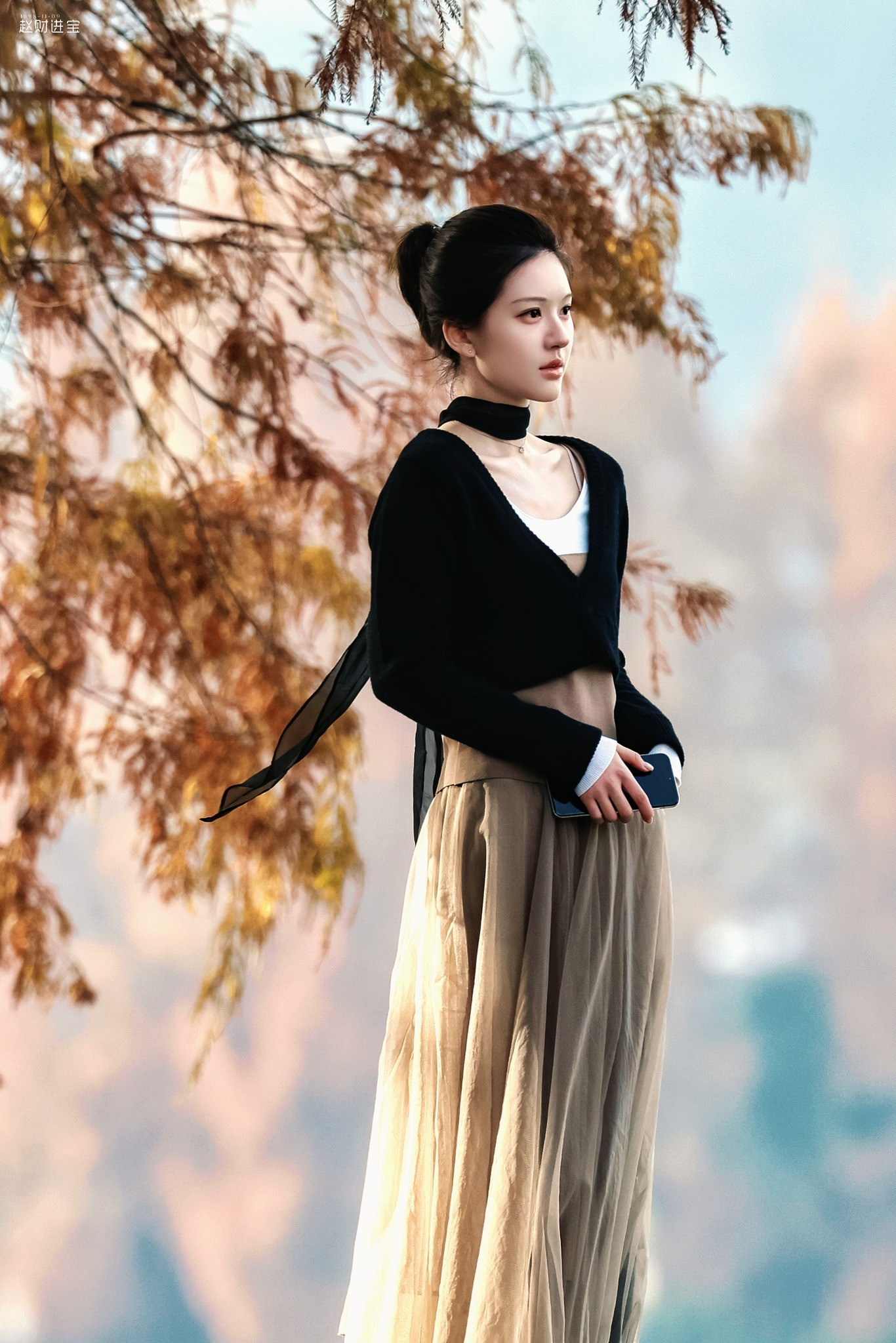 Thời gian qua, Triệu Lộ Tư đã gây lo lắng khi gầy gò quá độ.