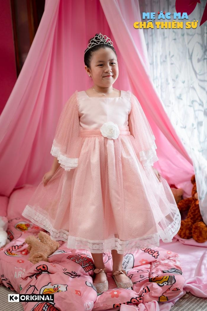 Ngân Chi thành con nhà giàu trong phim mới Ngân Chi thành con nhà giàu trong phim mới