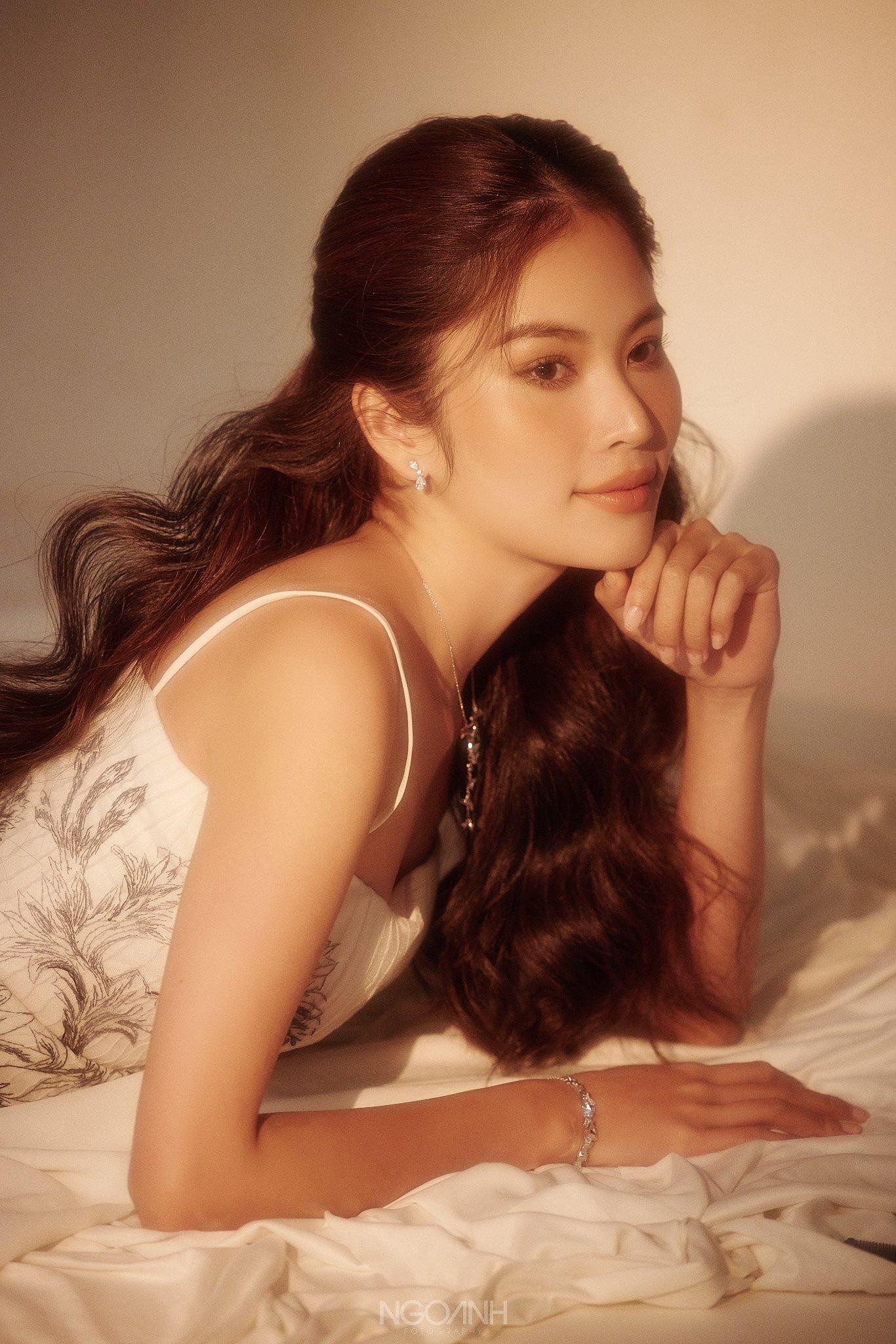 Nam Anh buồn bã vì bị xem là "không bình thường" Nam Anh buồn bã vì bị xem là "không bình thường"