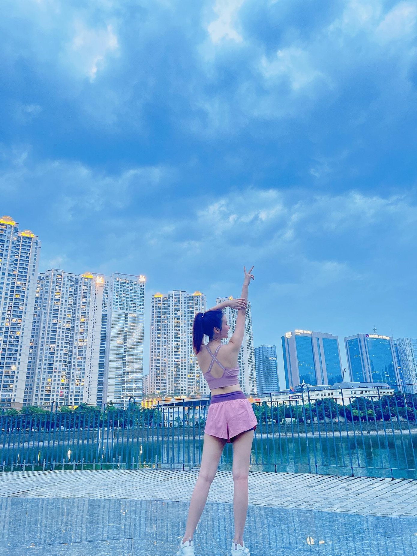 Hương Giang vui vẻ tận hưởng cuộc sống độc thân Hương Giang vui vẻ tận hưởng cuộc sống độc thân