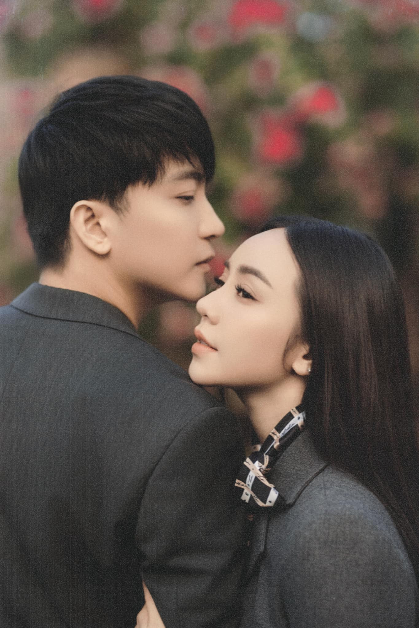 B Trần - Quỳnh Kool cũng được khán giả đẩy thuyền. B Trần - Quỳnh Kool cũng được khán giả đẩy thuyền.