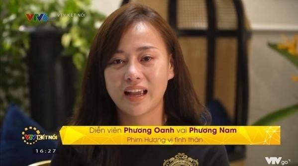 Phương Oanh cũng khóc nức nở khi nhắc đến ngày chia tay phim. Phương Oanh cũng khóc nức nở khi nhắc đến ngày chia tay phim.