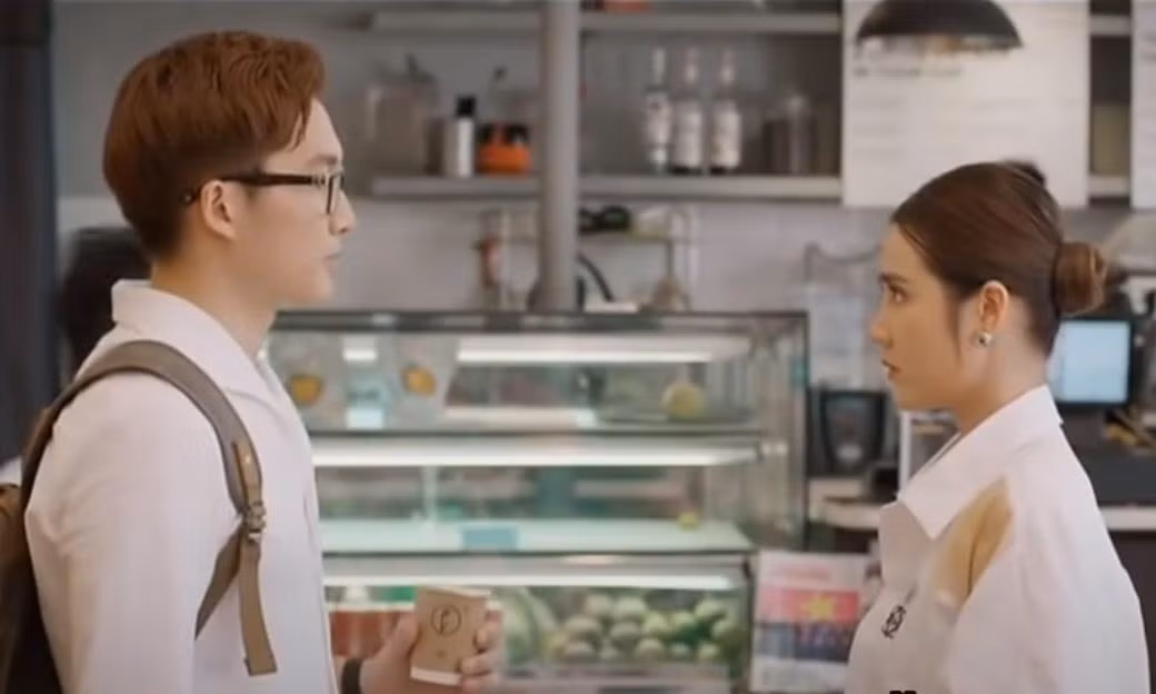 Cô nàng gặp sự cố đúng lúc đang có việc phải xử lý