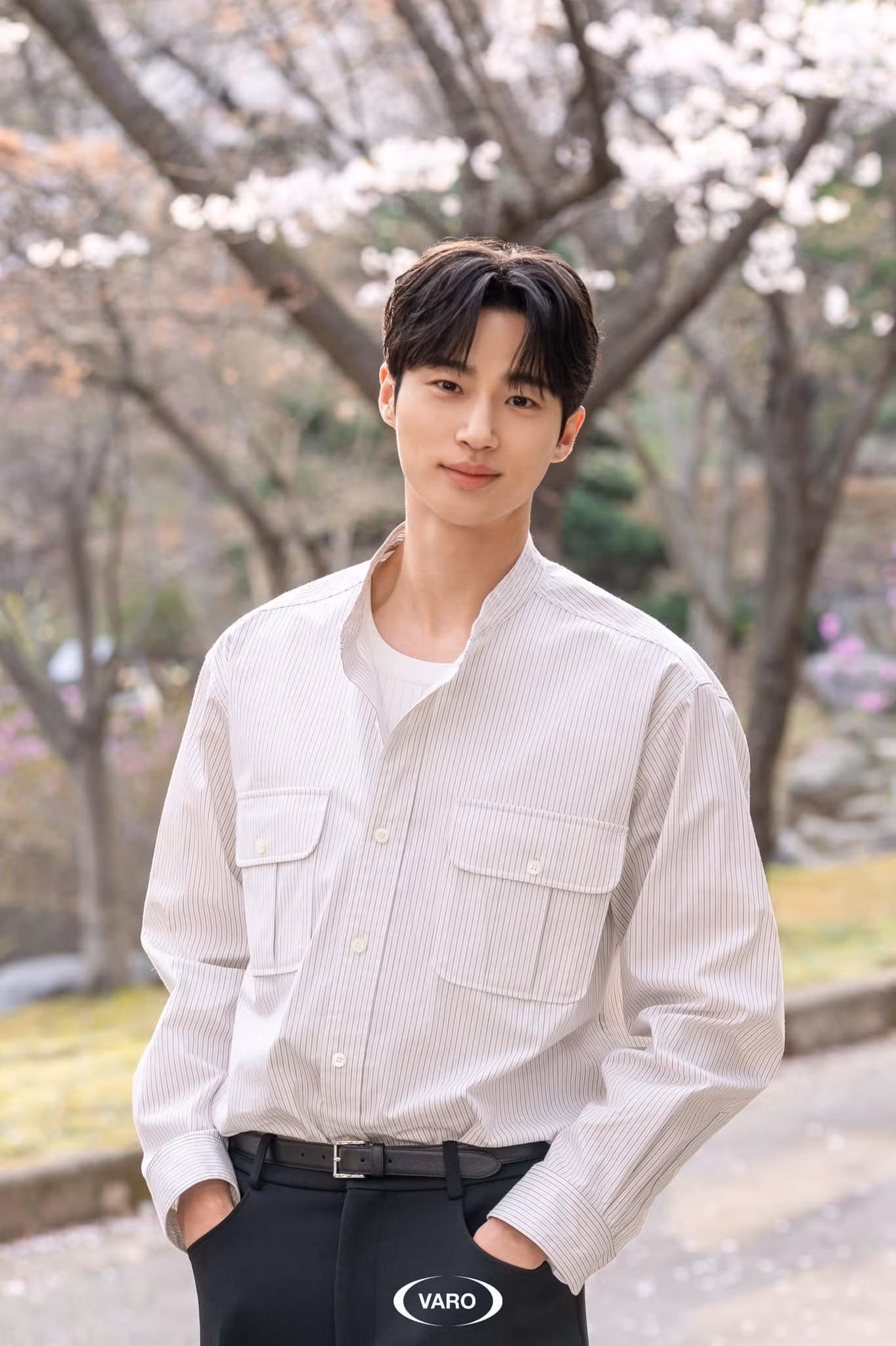 Byeon Woo Seok nổi đình đám sau Lovely Runner.