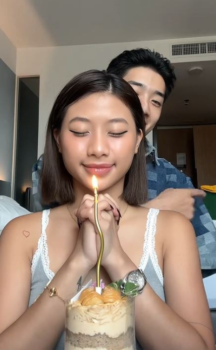 Louis Phạm hạnh phúc đón sinh nhật bên bạn trai.
