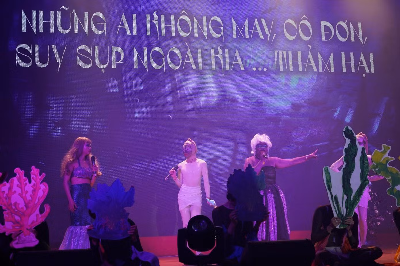 Tiết mục nhạc kịch “Nàng tiên cá - Truyện bạch tuột kể” của CLB HIUZIK (HIU)