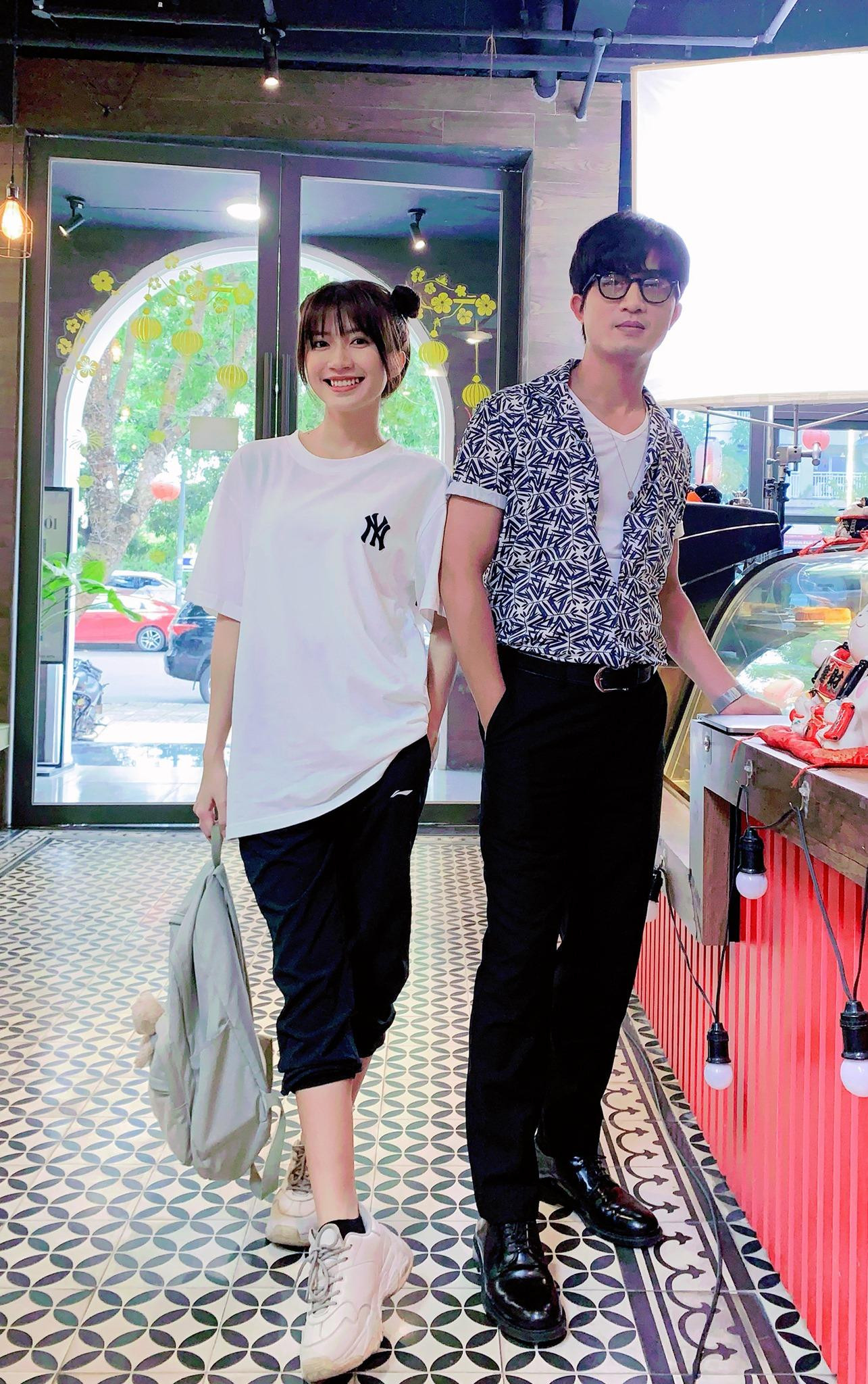 Cặp đôi lệch tuổi Vân Vân - Đông Phong rất được yêu thích Cặp đôi lệch tuổi Vân Vân - Đông Phong rất được yêu thích