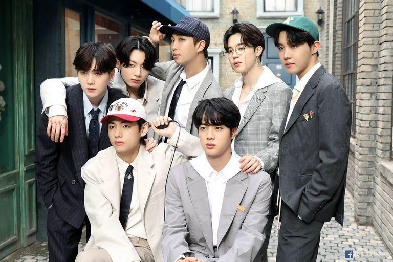 BTS tiếp tục là đứng đầu bảng các ca sĩ Hàn nổi tiếng nhất hiện nay BTS tiếp tục là đứng đầu bảng các ca sĩ Hàn nổi tiếng nhất hiện nay