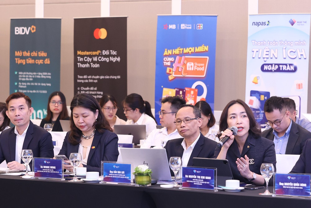 Các đại biểu tại hội thảo