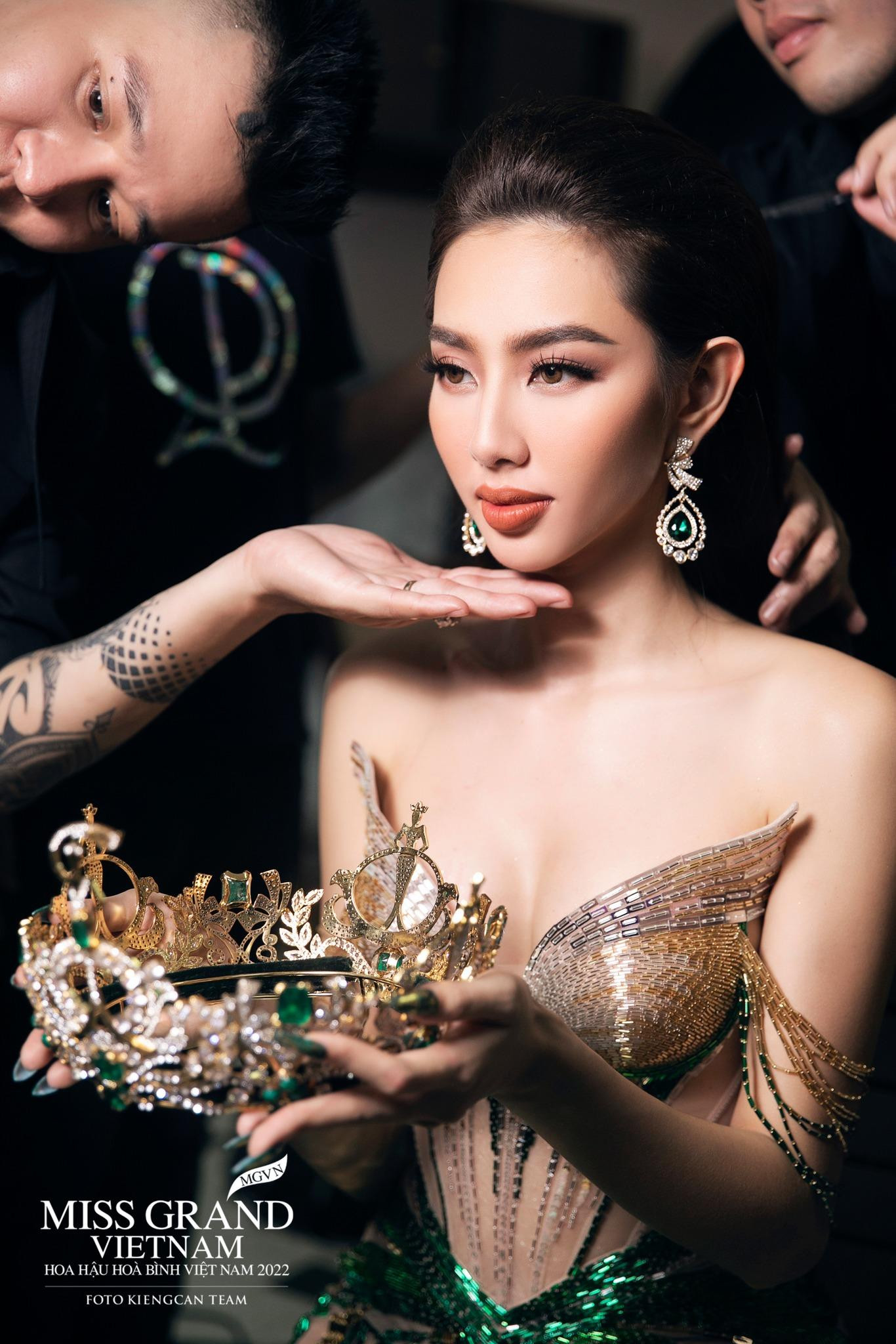 Hoa hậu Thùy Tiên đã trải qua một nhiệm kỳ cực kỳ bận rộn.