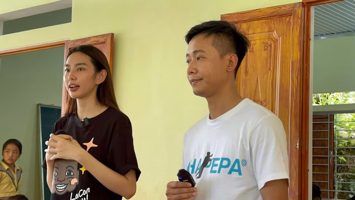 Thùy Tiên không còn thân thiết với Quang Linh như trước kia.