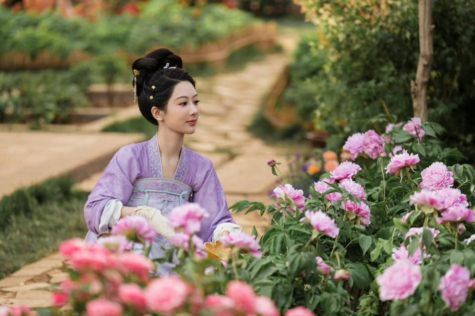 Hà Duy Phương có tính cách vô cùng mạnh mẽ. Hà Duy Phương có tính cách vô cùng mạnh mẽ.