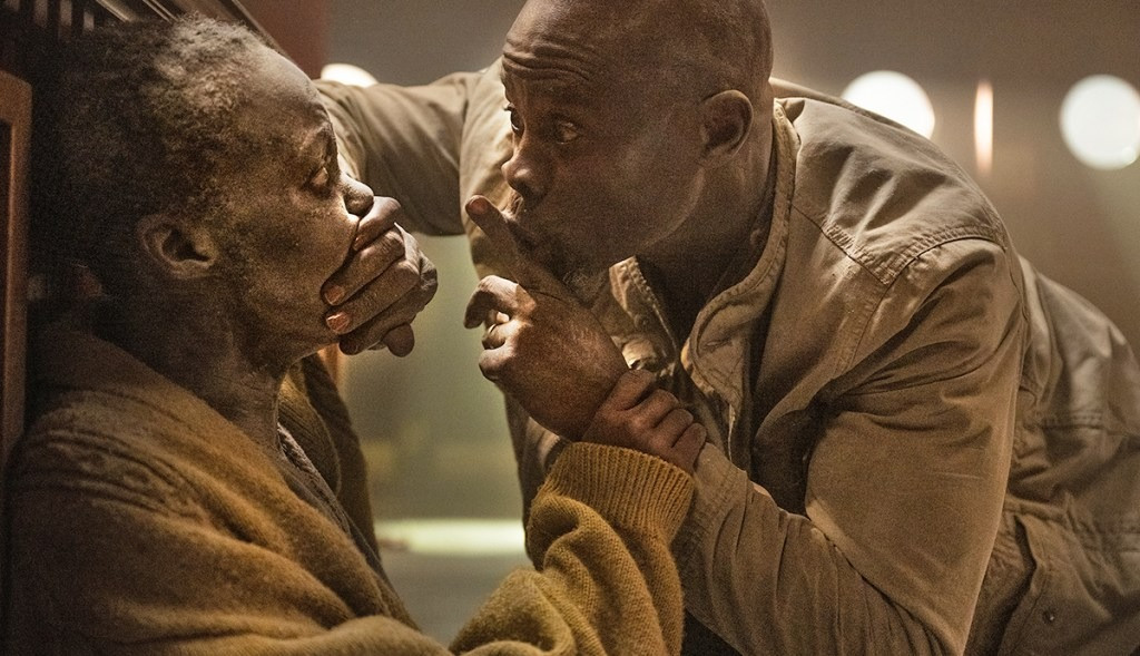 Tất cả phải chiến đấu bằng cả sinh mạng để thoát chết. Tất cả phải chiến đấu bằng cả sinh mạng để thoát chết.