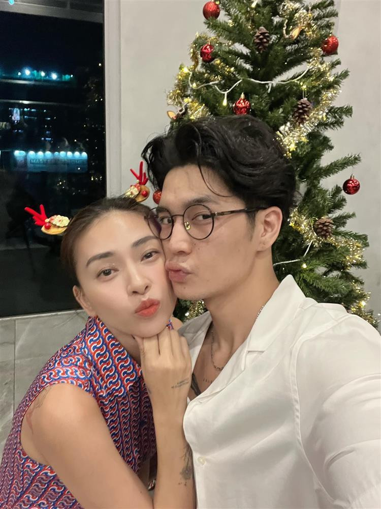 Ngô Thanh Vân ngày càng trẻ trung rạng rỡ sau khi kết hôn. Ngô Thanh Vân ngày càng trẻ trung rạng rỡ sau khi kết hôn.