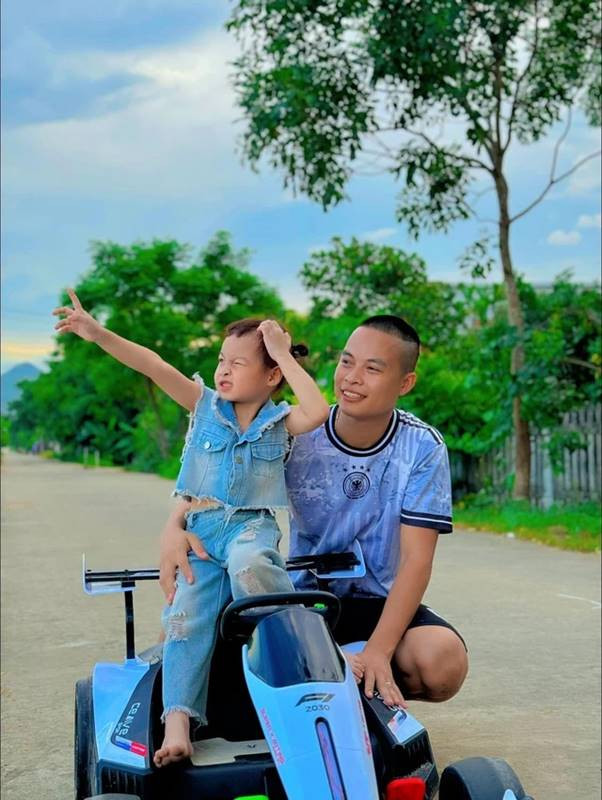 Dù mới 5 tuổi nhưng bé Thối đã trở thành idol có nhiều người hâm mộ.