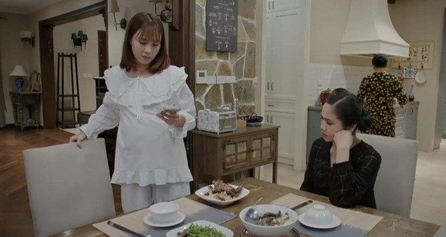 Bụng bầu của Ngân Hà giờ đã lớn. Bụng bầu của Ngân Hà giờ đã lớn.