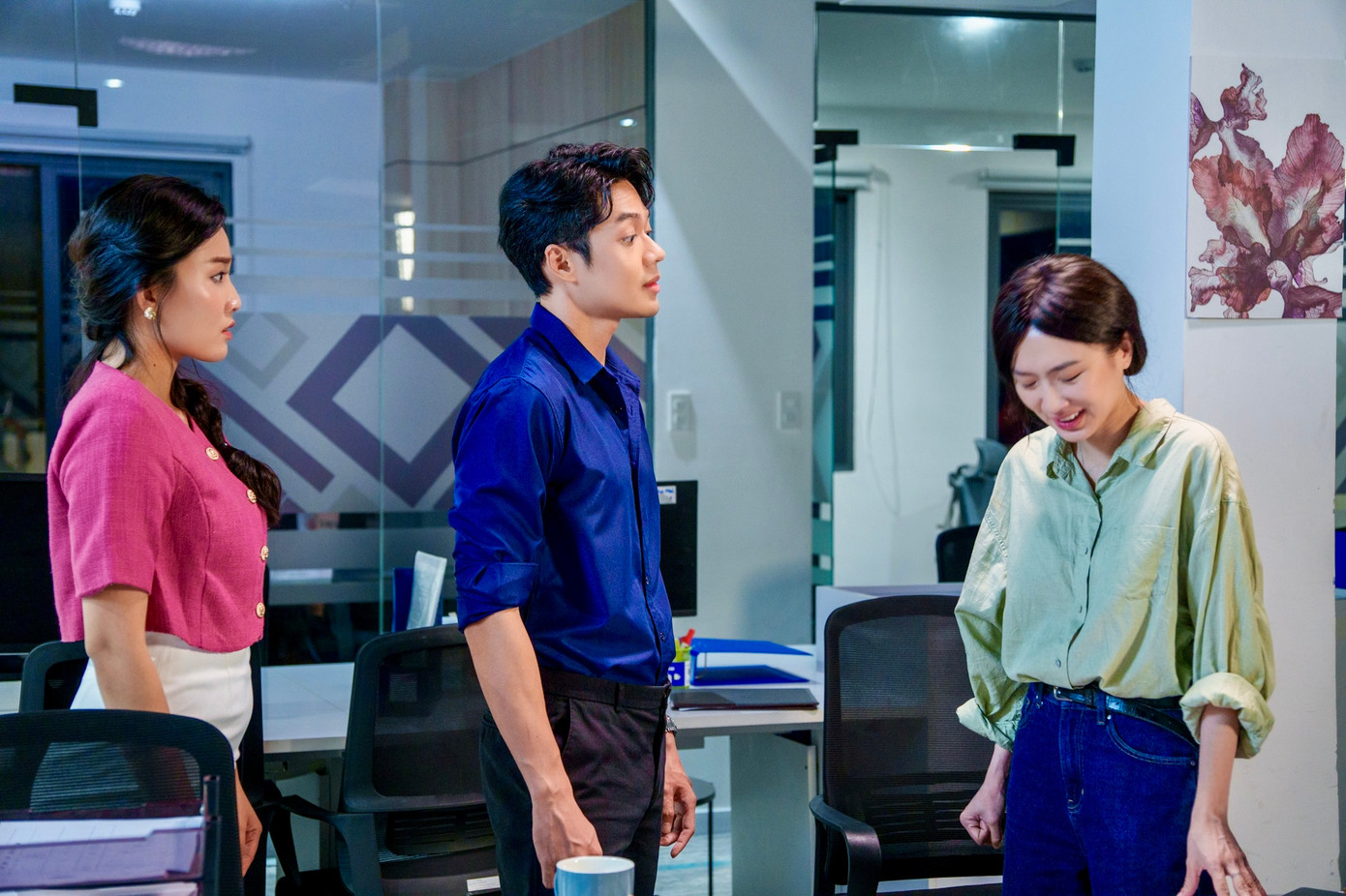 Cả nam chính và nữ chính đều tái sinh.