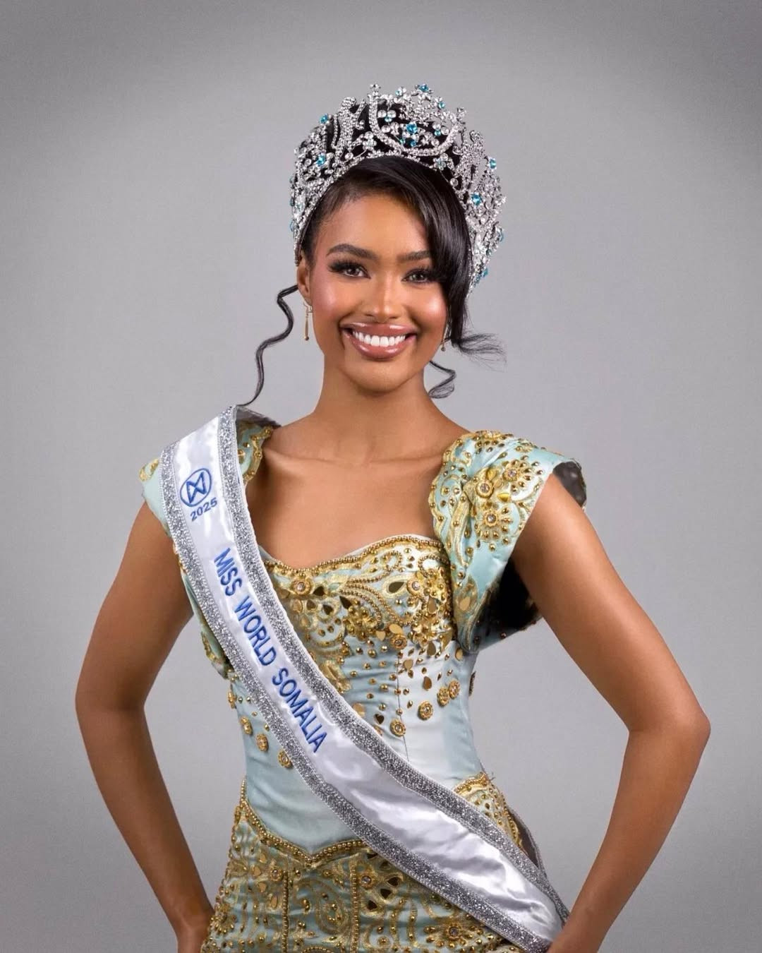 Zainab Jama đã kể về trải nghiệm kinh hoàng do hủ tục. Zainab Jama đã kể về trải nghiệm kinh hoàng do hủ tục.