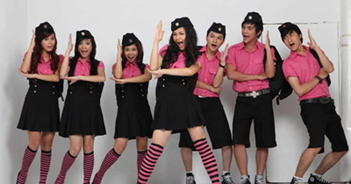 Các tình tiết trong phim rất ngô nghê khiến khán giả phì cười.