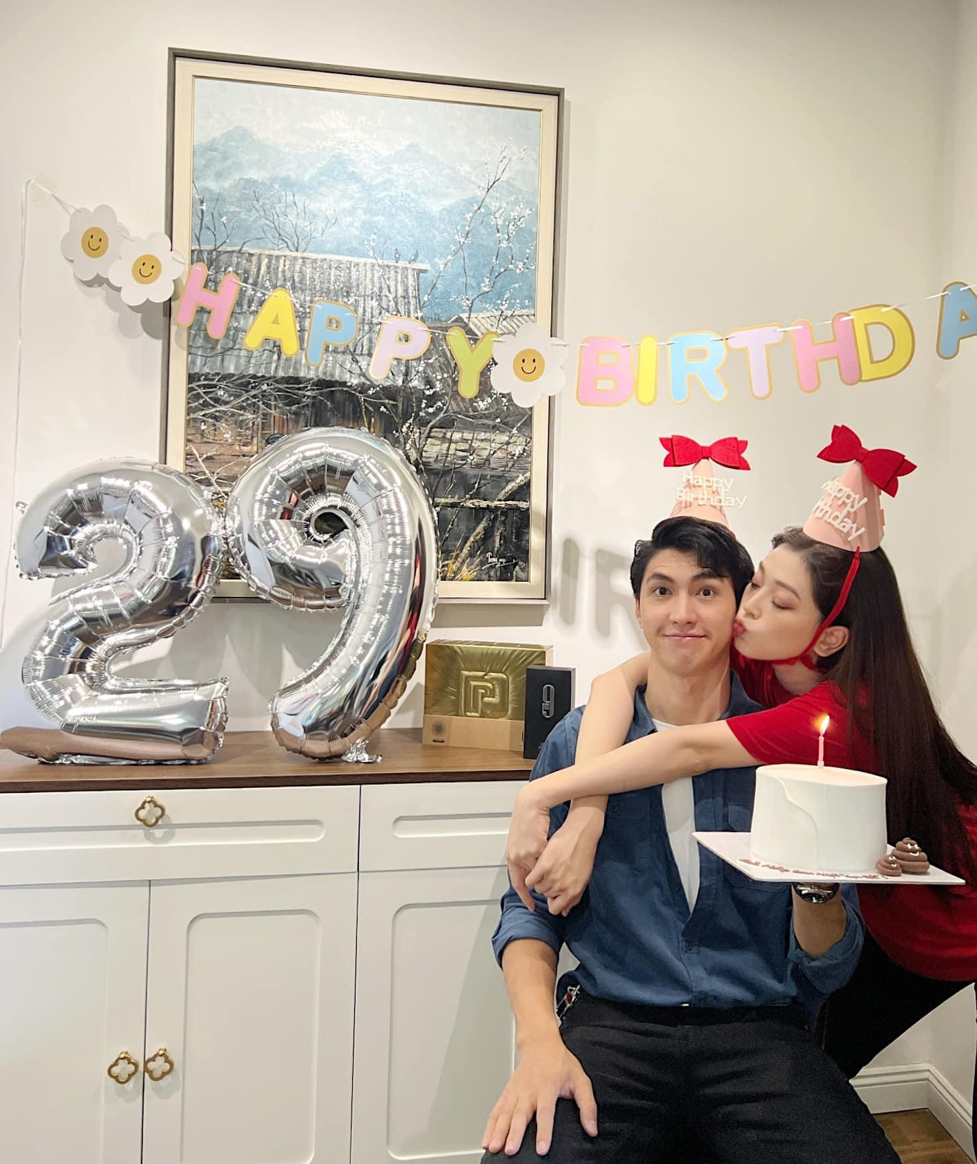 Bình An hạnh phúc trong sinh nhật tuổi 29 Bình An hạnh phúc trong sinh nhật tuổi 29