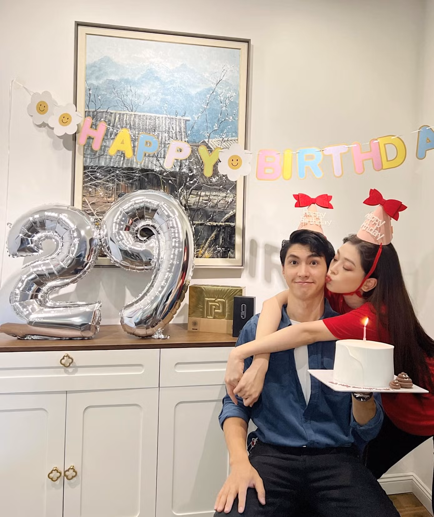 Bình An hạnh phúc trong sinh nhật tuổi 29 Bình An hạnh phúc trong sinh nhật tuổi 29