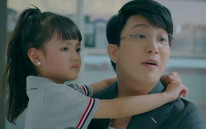 Nhưng Tùng có nguy cơ ngoại tình bất kỳ lúc nào. Nhưng Tùng có nguy cơ ngoại tình bất kỳ lúc nào.