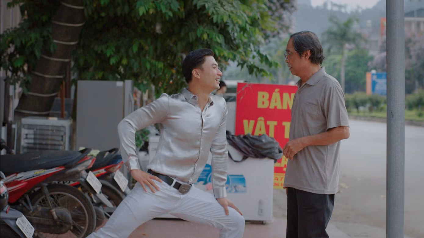 Anh chàng thả thính từ Sơn Ca đến ông của cô.
