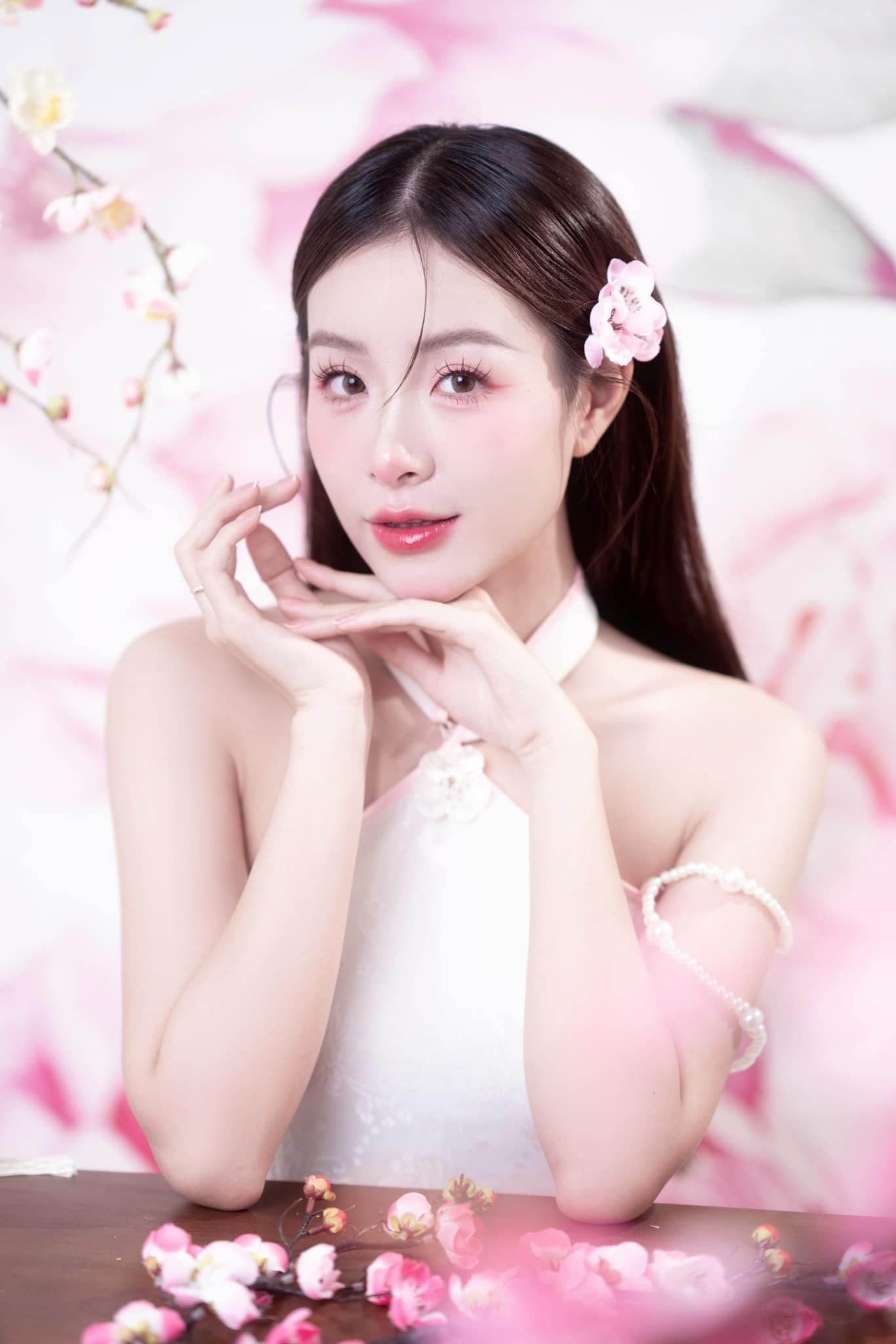 Netizen cho rằng Huyền Trang xứng đáng có vai chính. Netizen cho rằng Huyền Trang xứng đáng có vai chính.