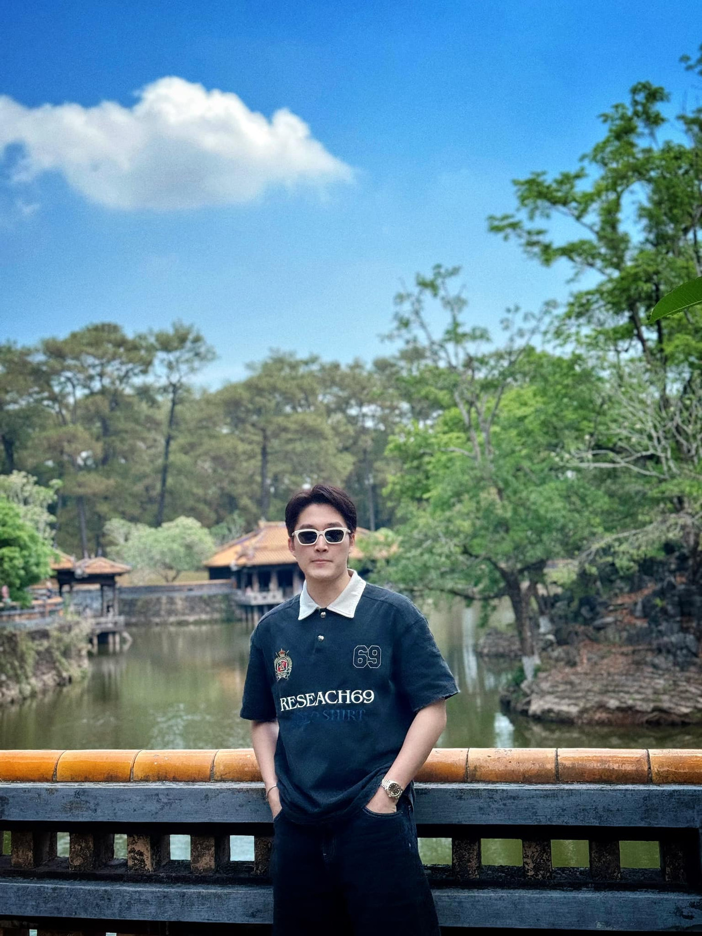 Mới đây cả hai lại khoe ảnh cùng ở Huế.