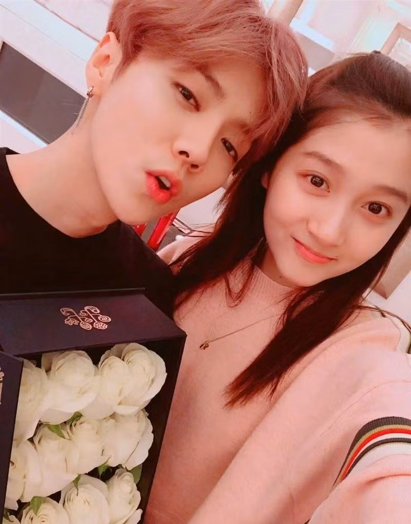 Cặp đôi đã có 7 năm hạnh phúc như thế này.