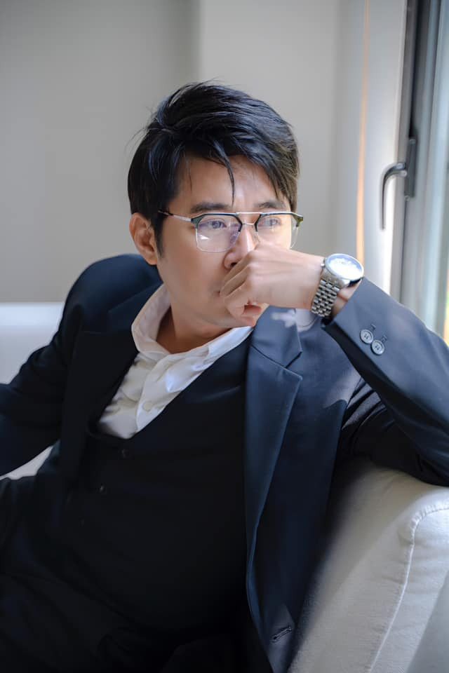 Anh tâm sự không muốn hẹn hò với người cùng nghề.