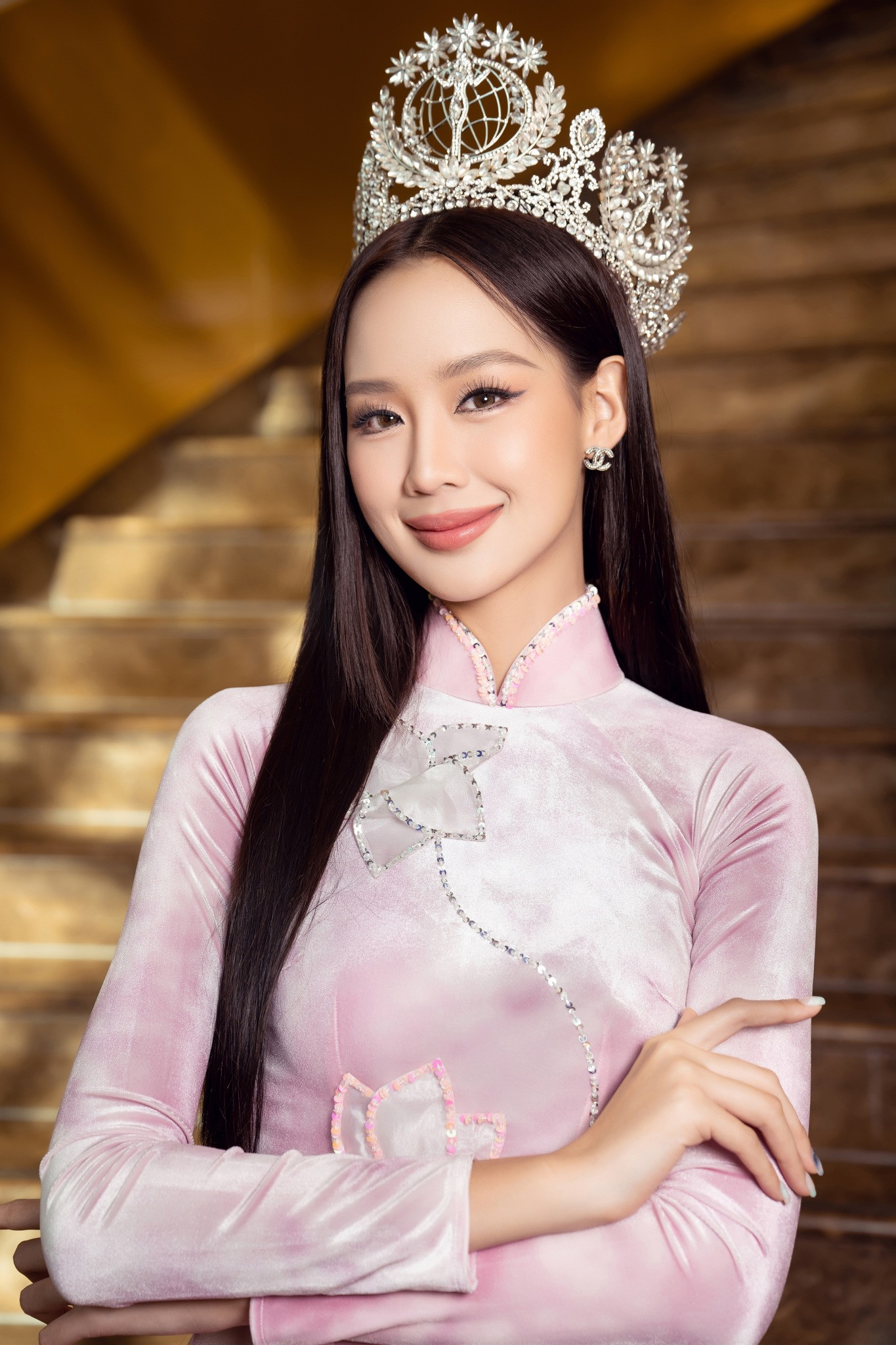 Bảo Ngọc là cô gái Việt Nam đầu tiên đăng quang Miss Intercontinental 2022.