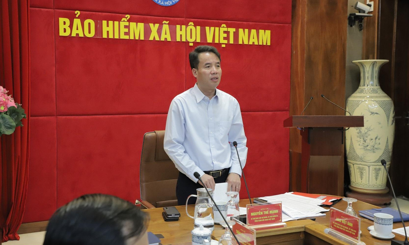 Tổng Giám đốc BHXH Việt Nam Nguyễn Thế Mạnh chủ trì họp trực tuyến với cơ quan BHXH các địa phương để đẩy nanh triển khai chính sách hỗ trợ NLĐ từ quỹ BHTN.