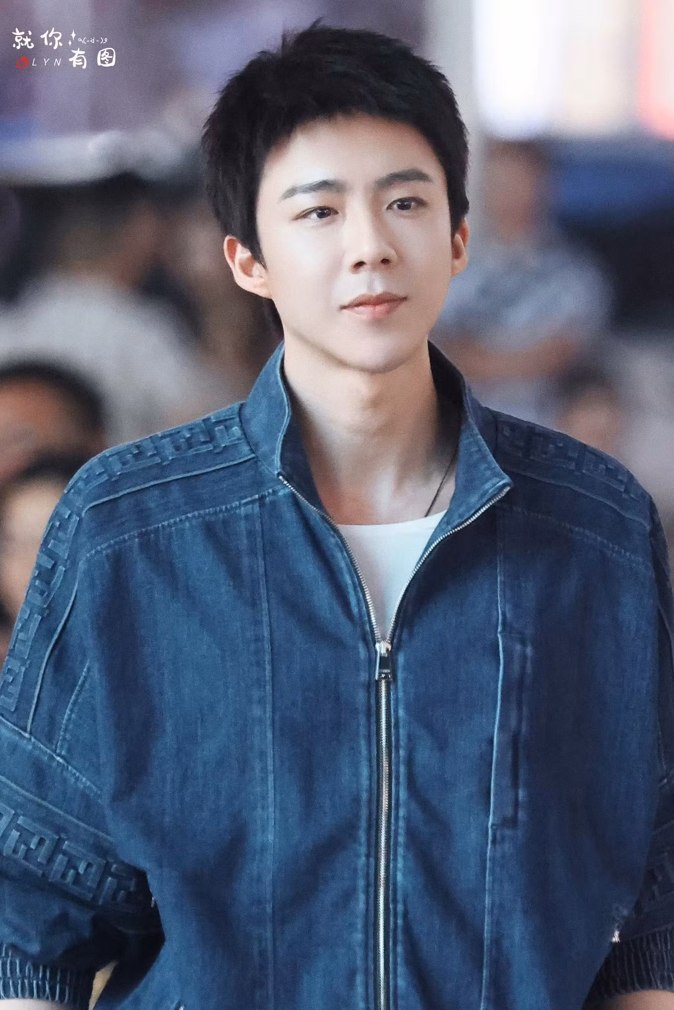 Lưu Vũ Ninh có tạo hình trẻ trung trong phim này.