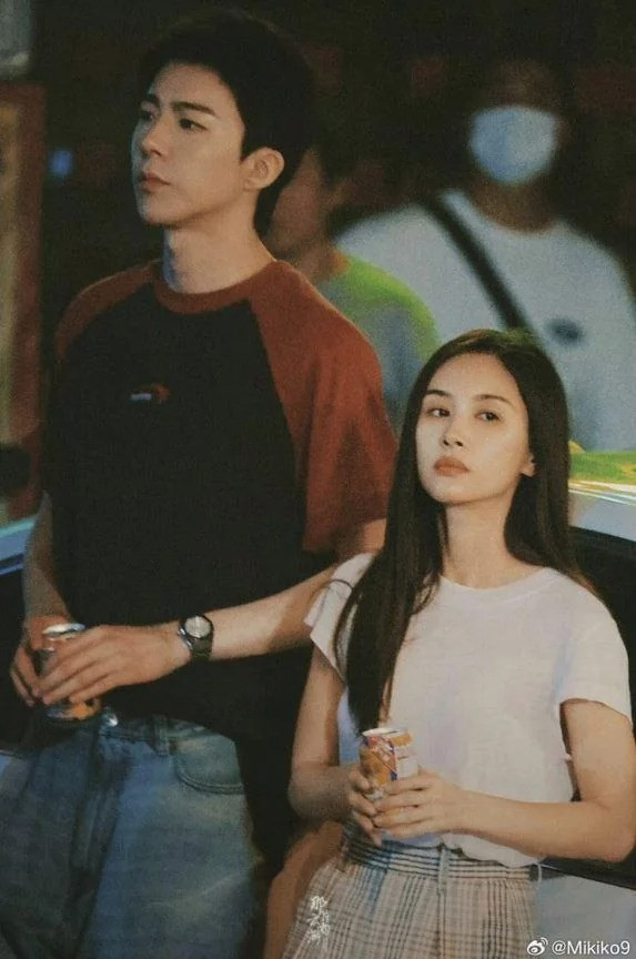 Cặp đôi chính của phim Bụi Hoa Hồng. Cặp đôi chính của phim Bụi Hoa Hồng.