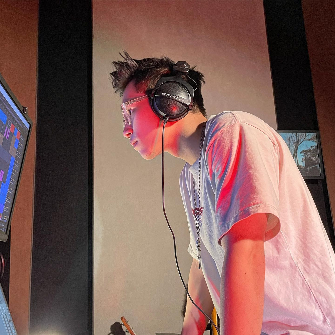 Kriss Ngô đã học tập khá nhiều để trở thành một music producer đúng nghĩa.